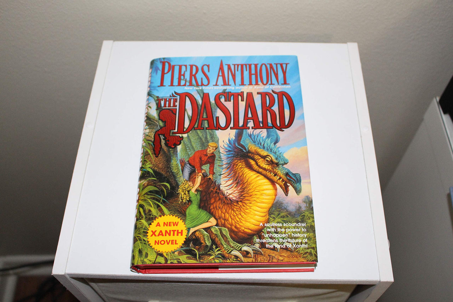 The Dastard (Xanth, No. 24)